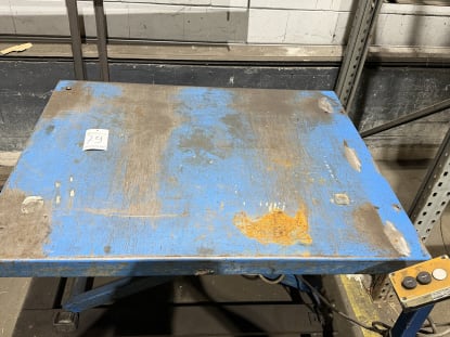 Mobile Scissor Lift Table - Image 2