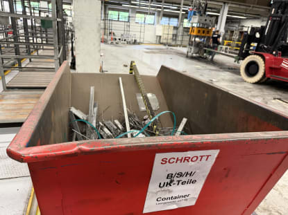 Tipping container for forklift - Image 4
