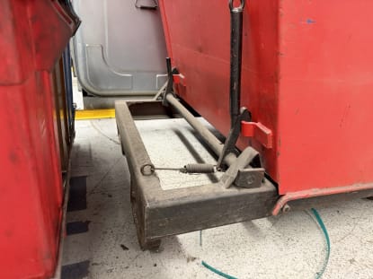 Tipping container for forklift - Image 5