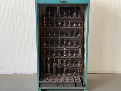 Werkzeugschrank mit Werkzeugen - Image 2