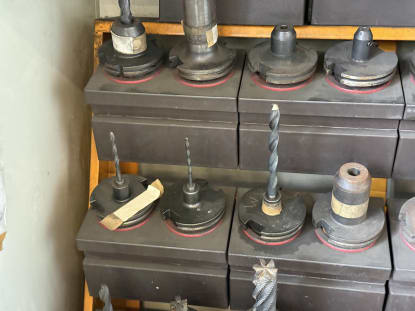 Werkzeugschrank mit Werkzeugen - Image 8