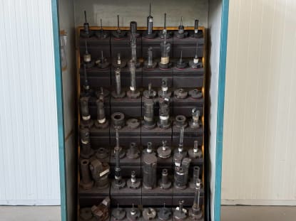 Werkzeugschrank mit Werkzeugen - Image 2