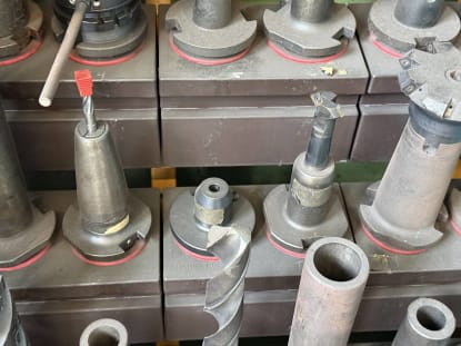 Werkzeugschrank mit Werkzeugen - Image 10