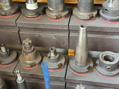 Tool cabinet with tools - Image 9
