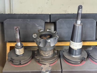 Tool cabinet with tools - Image 6