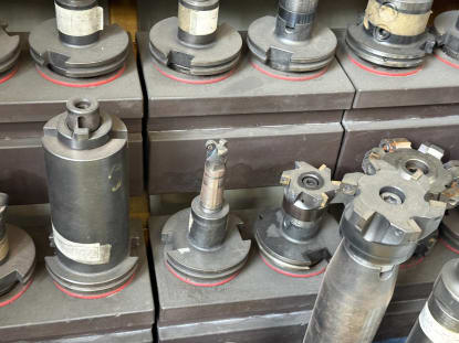 Tool cabinet with tools - Image 13