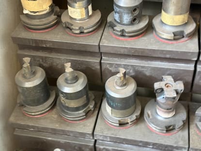 Werkzeugschrank mit Werkzeugen - Image 21