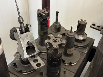64 pcs. SK50 tool holders with tools - Image 8
