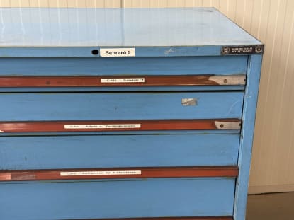 Schubladenschrank mit Inhalt - Image 2