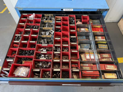 Drawer cabinet with contents - Image 4