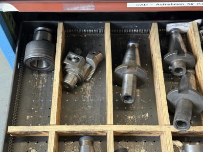Schubladenschrank mit Inhalt - Image 35