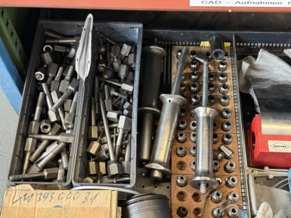 Drawer cabinet with contents - Image 46