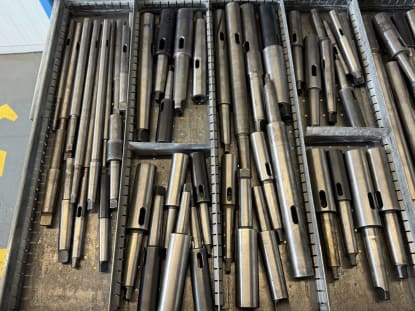 Schubladenschrank mit Inhalt - Image 22