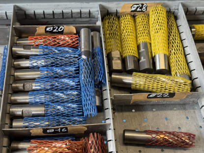 Schubladenschrank mit Inhalt - Image 13