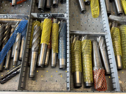 Schubladenschrank mit Inhalt - Image 42