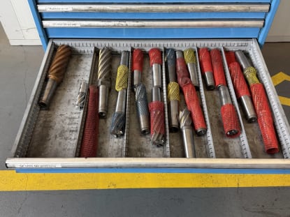 Drawer cabinet with contents - Image 45