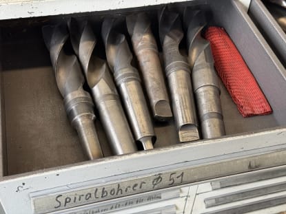 Drawer cabinet with twist drills - Image 4