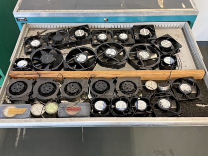 Drawer cabinet with contents - Image 2