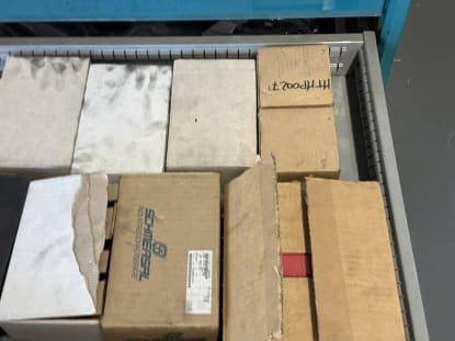 Drawer cabinet with contents - Image 46