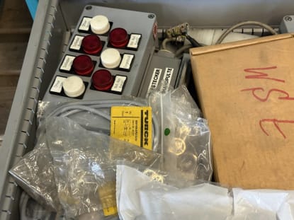 Drawer cabinet with contents - Image 50