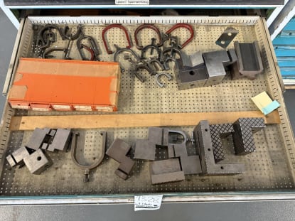 Schubladenschrank mit Inhalt - Image 11