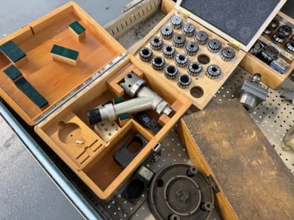 Drawer cabinet with contents - Image 20