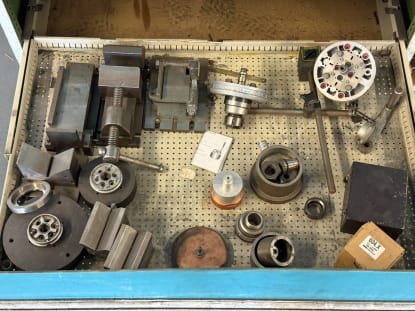 Schubladenschrank mit Inhalt - Image 27
