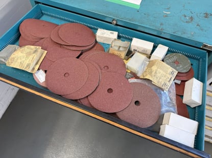 Drawer cabinet with contents - Image 3