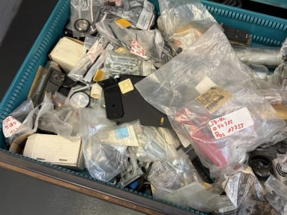 Schubladenschrank mit Inhalt - Image 13