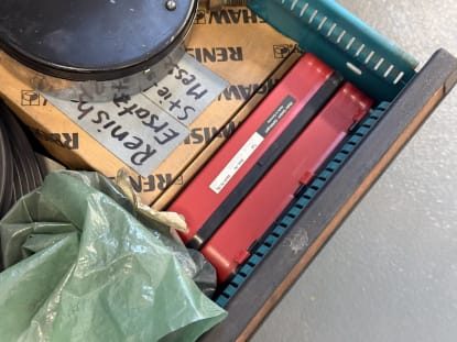 Schubladenschrank mit Inhalt - Image 30
