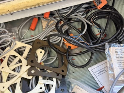 Schubladenschrank mit Inhalt - Image 7