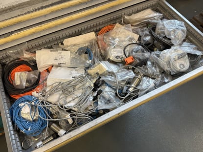 Schubladenschrank mit Inhalt - Image 9
