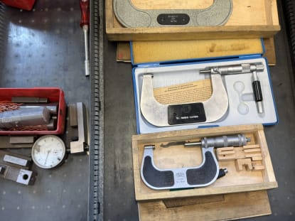 Drawer cabinet with contents - Image 26