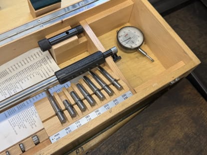 Drawer cabinet with contents - Image 32