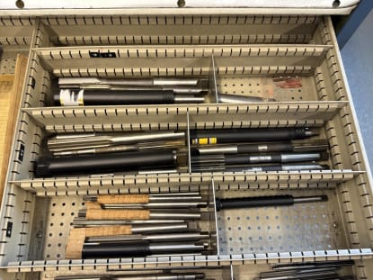 Schubladenschrank mit Inhalt - Image 29