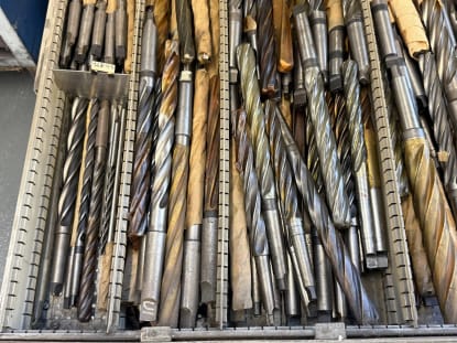 Schubladenschrank mit Inhalt - Image 36