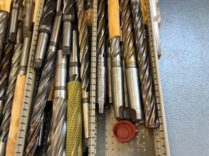 Schubladenschrank mit Inhalt - Image 40