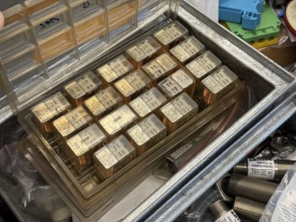 Drawer cabinet with contents - Image 21