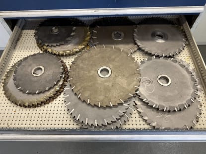 Schubladenschrank mit Inhalt - Image 20