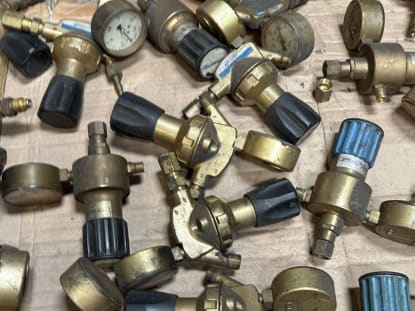 Lot of Gas Pressure Regulators - Image 13