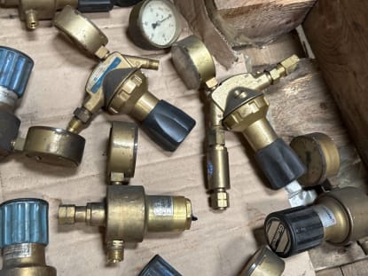 Lot of Gas Pressure Regulators - Image 20
