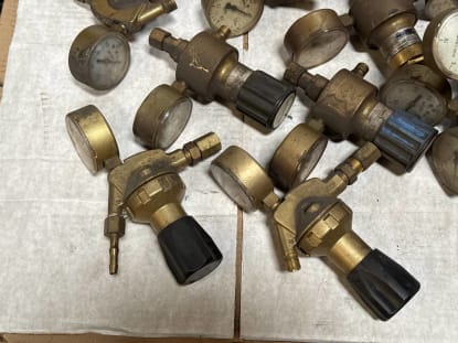 Lot of Gas Pressure Regulators - Image 10