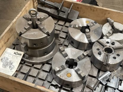Lot of Jaw Chucks - Image 2