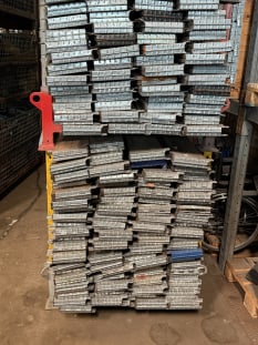 Lot of Pallet Frames - Image 3
