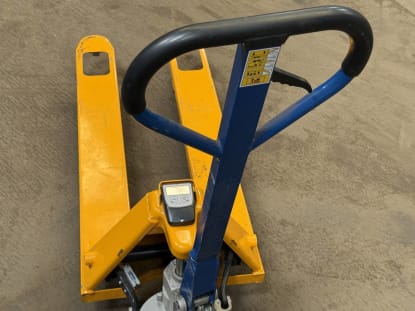 Pallet truck with integrated digital scale - Image 9