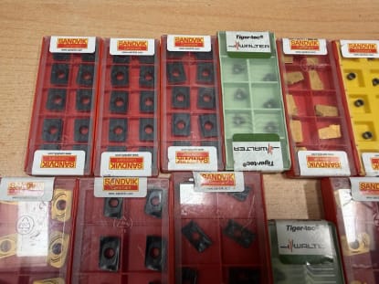 Lot of cutting inserts - Image 2
