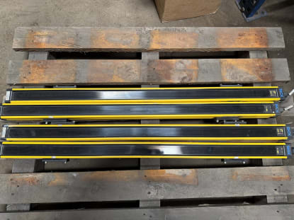 Lot of light barriers - Image 10