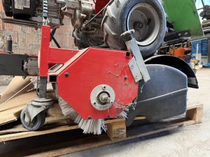Balkenmäher + Anbaukehrmaschine - Image 14