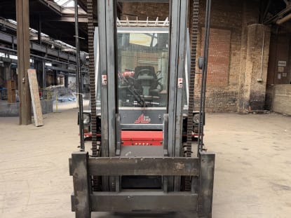 Gas forklift - Image 13