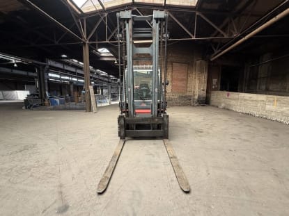 Gas forklift - Image 14